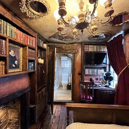 Accommodatie bij particulieren Hocus Pocus Tiny *
