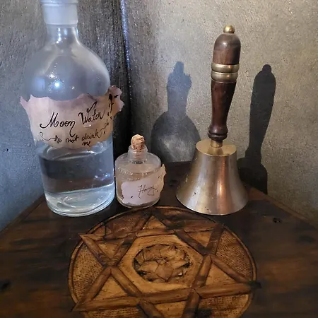 Hocus Pocus Tiny Йорк