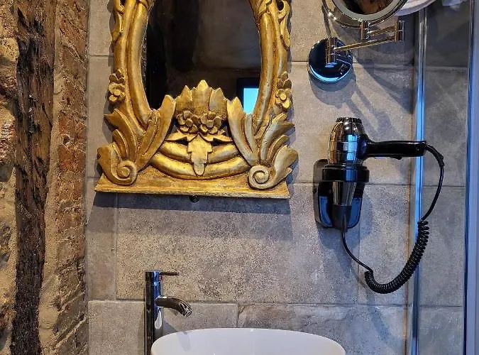 Hocus Pocus Tiny Homestay York