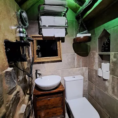 Hocus Pocus Tiny Homestay szállás